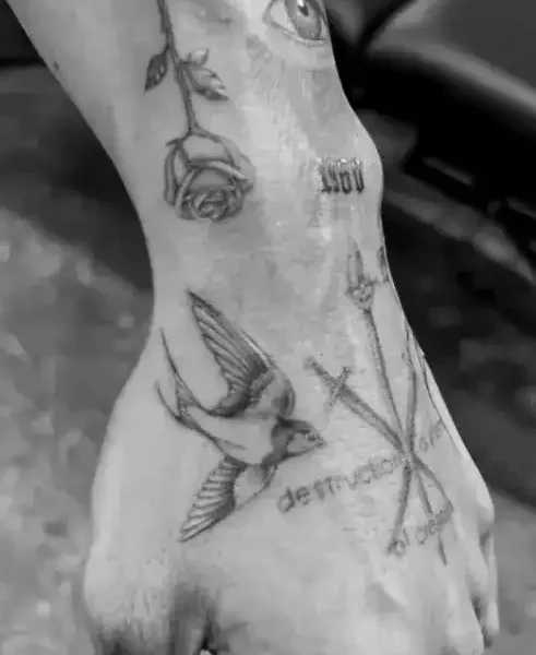 @girlknewyork - Tattoo Studio Einbeck